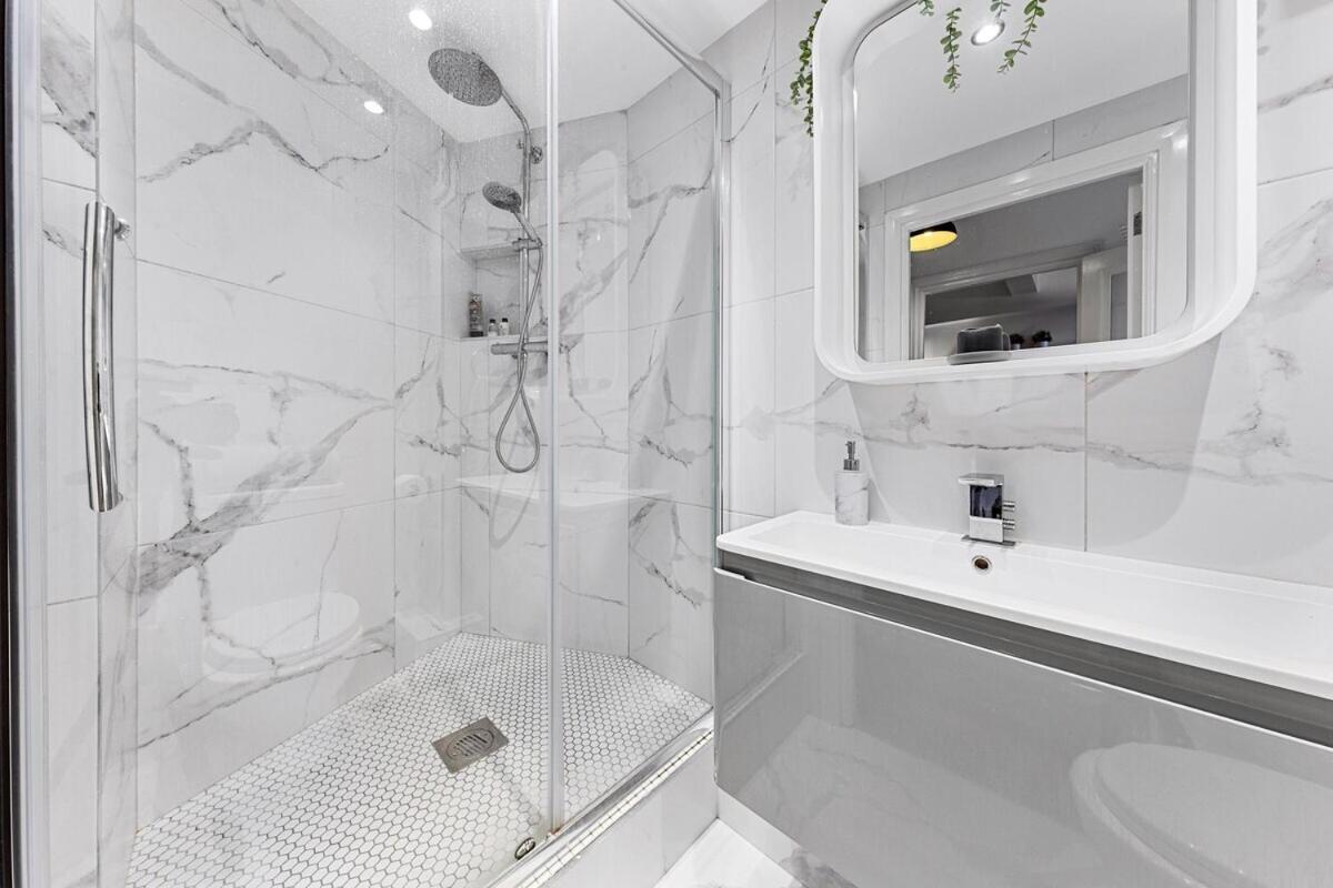 Central London Luxury, Relaxing Apartment! 2 Mins From Paddington Station! Londres Quarto foto