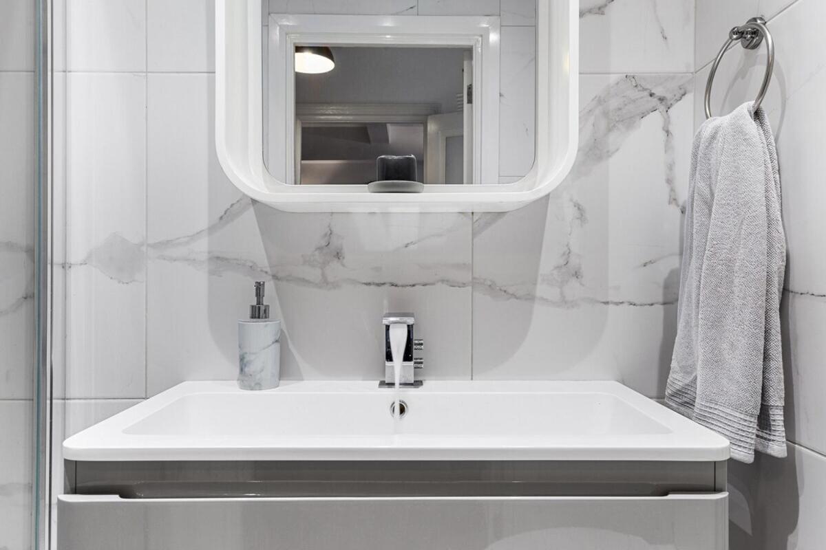 Central London Luxury, Relaxing Apartment! 2 Mins From Paddington Station! Londres Quarto foto